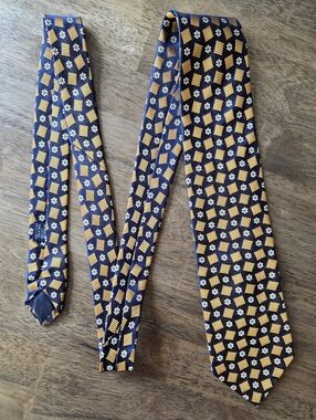 Altea Milano Bold Golden Yellow Geometric & Daisy Print Silk Tie
